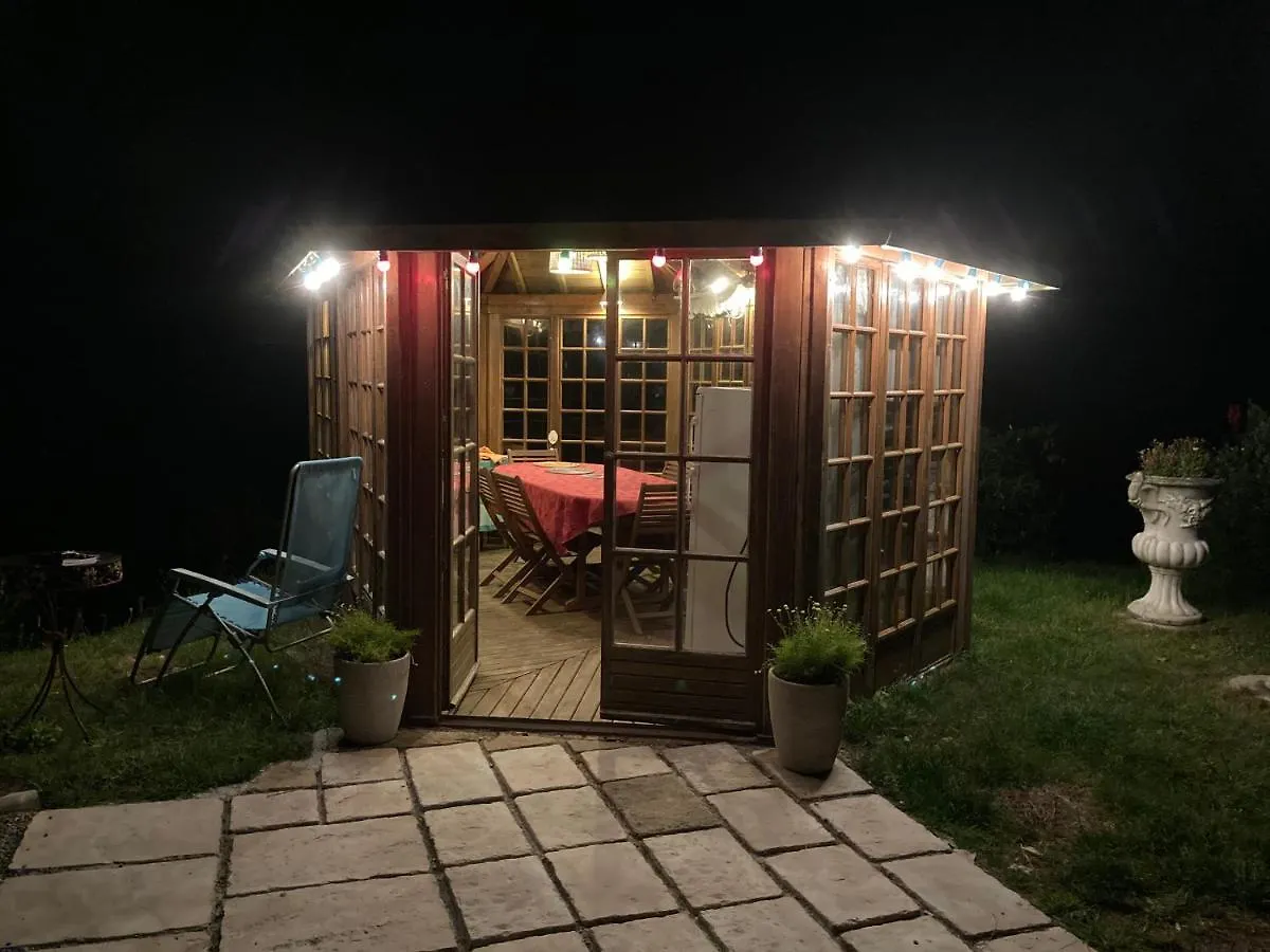 Séjour chez l'habitant Appartement Moulin des Baleines de Kérandraon à Plouguerneau
