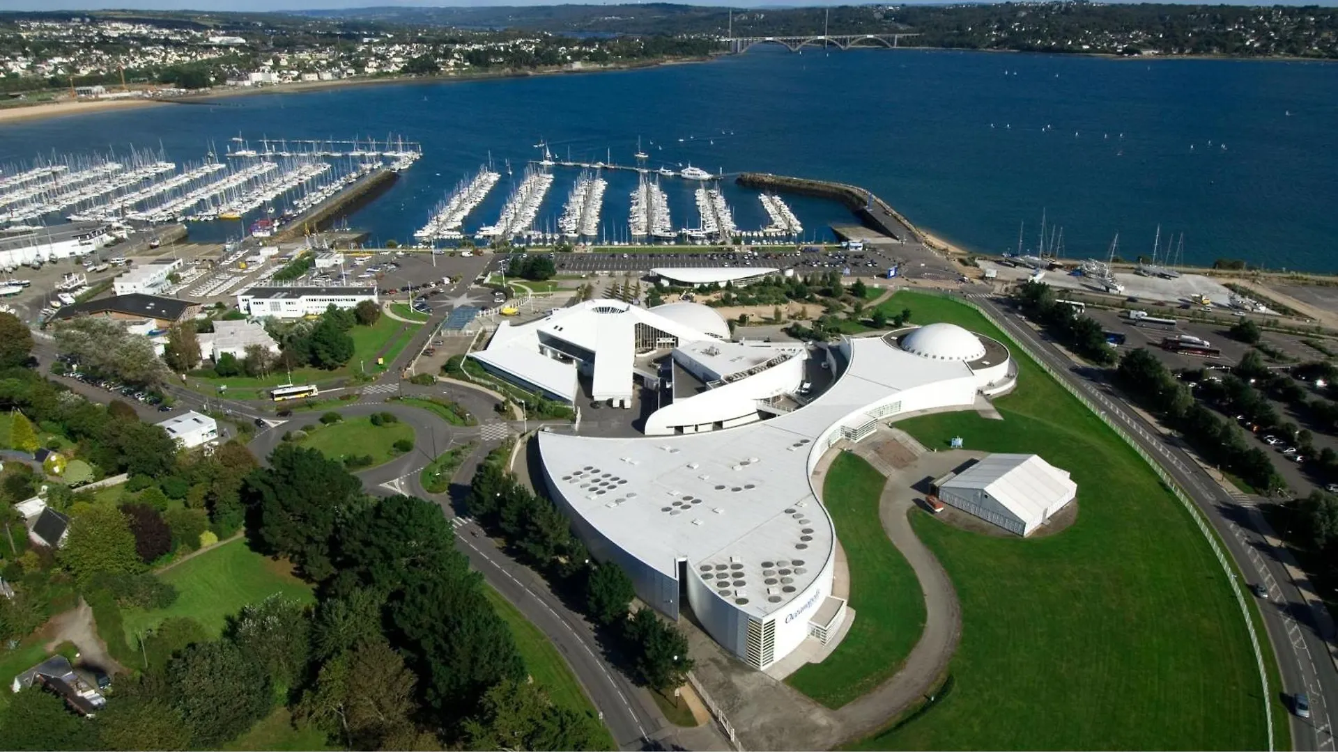 Séjour chez l'habitant Appartement Moulin des Baleines de Kérandraon à Plouguerneau France
